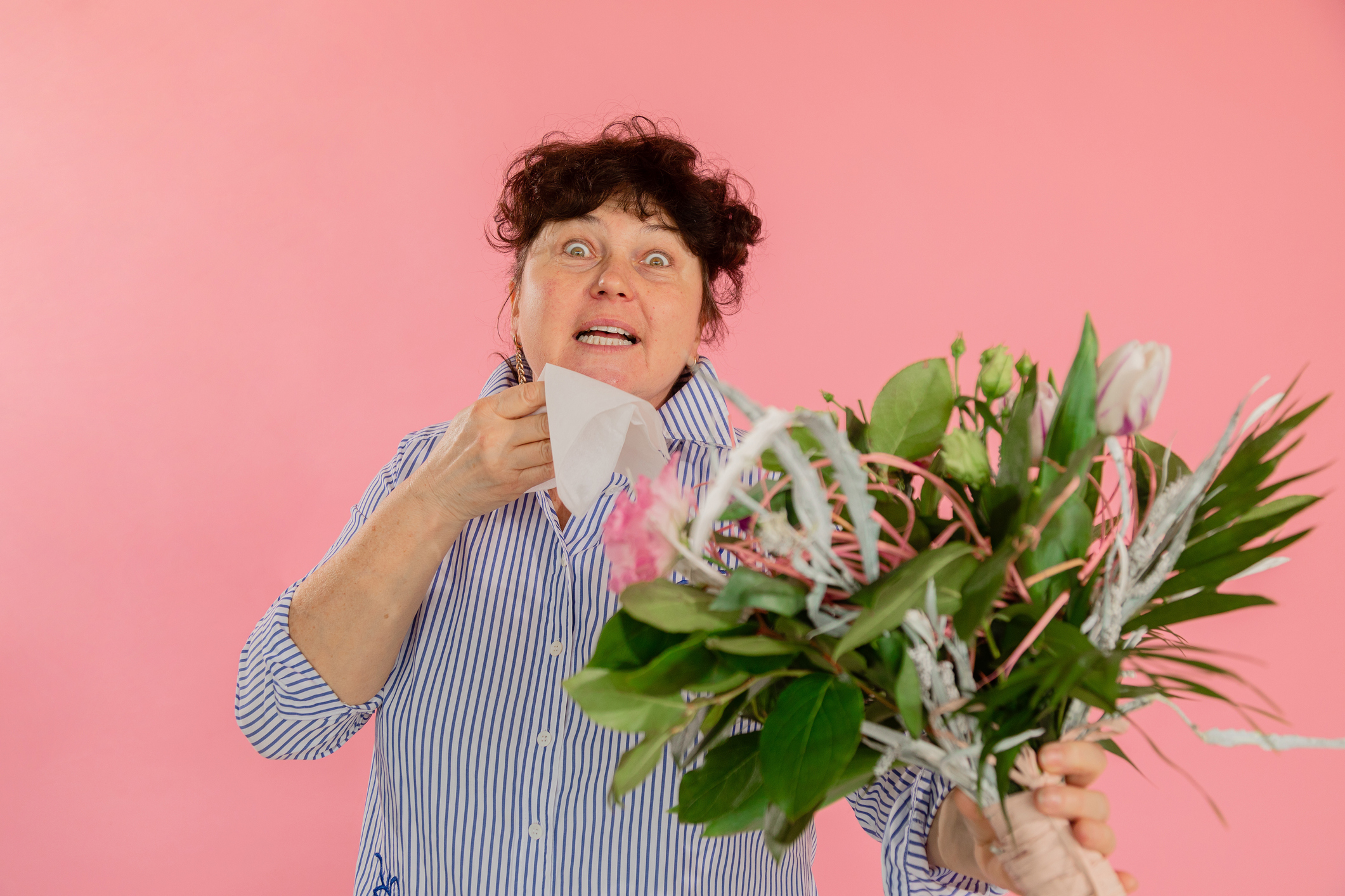Nem toda a gente acha que um ramo de flores é um presente realmente adequado: Getty Images Febre dos fenos e ramos de flores