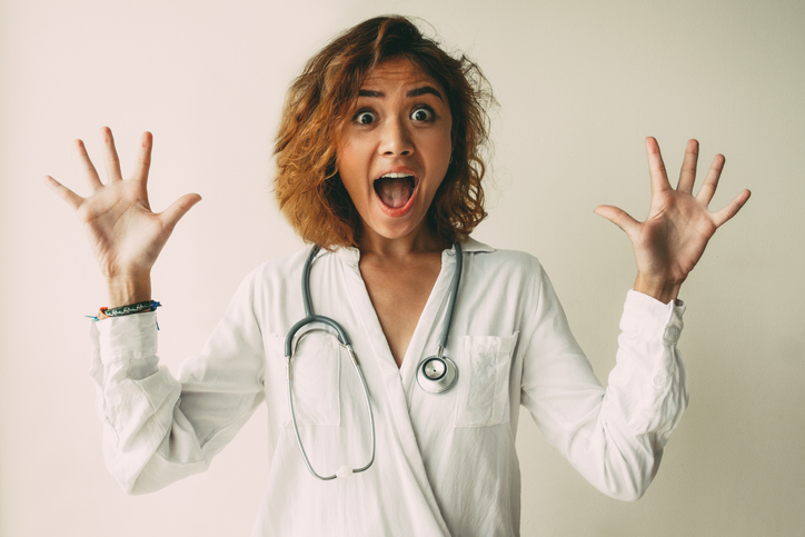 O choque não choca o médico. Foto de origem: Getty Images Médico em estado de choque