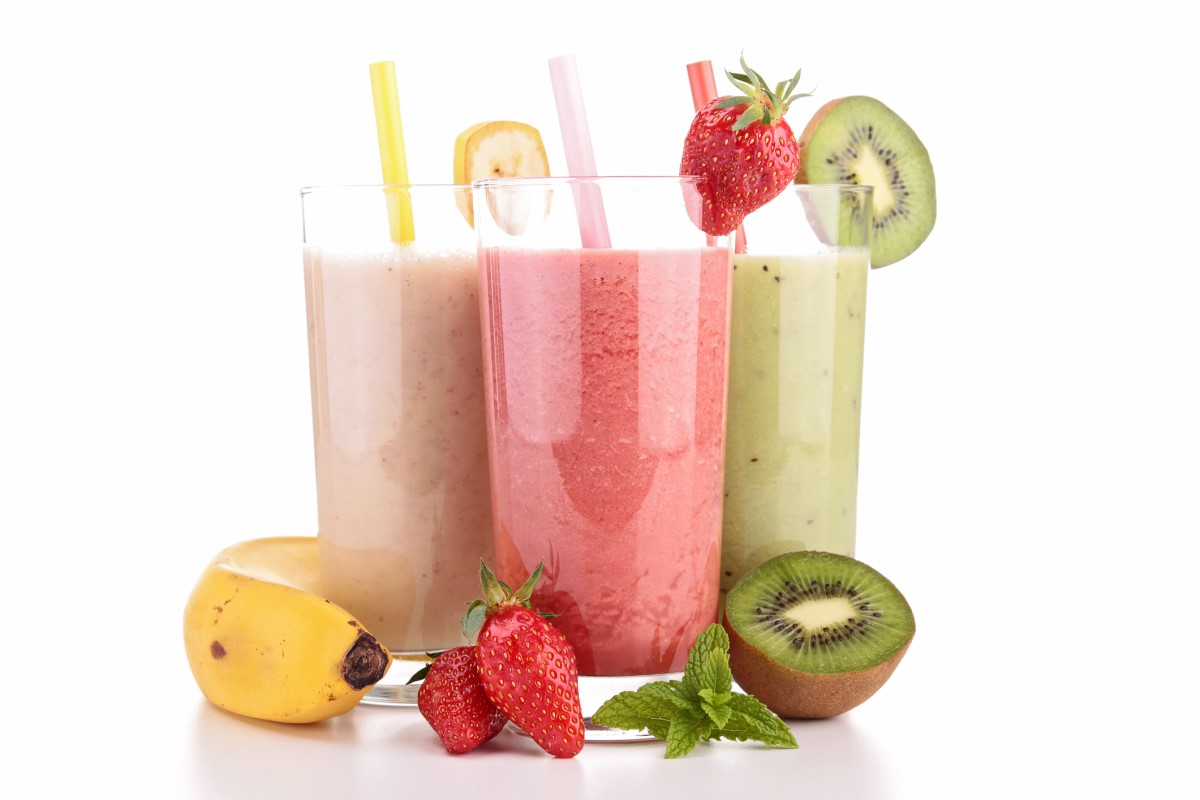 Smoothie preparado a partir de diferentes frutos. Fonte: Getty Images Cocktail de frutas
