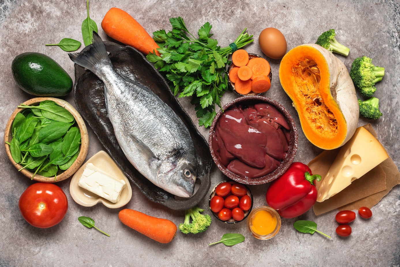 Uma dieta variada e equilibrada é suficiente para fornecer uma dose diária de vitamina A. Fonte Getty Images Uma alimentação variada e equilibrada é suficiente para garantir uma dose diária de vitamina A.