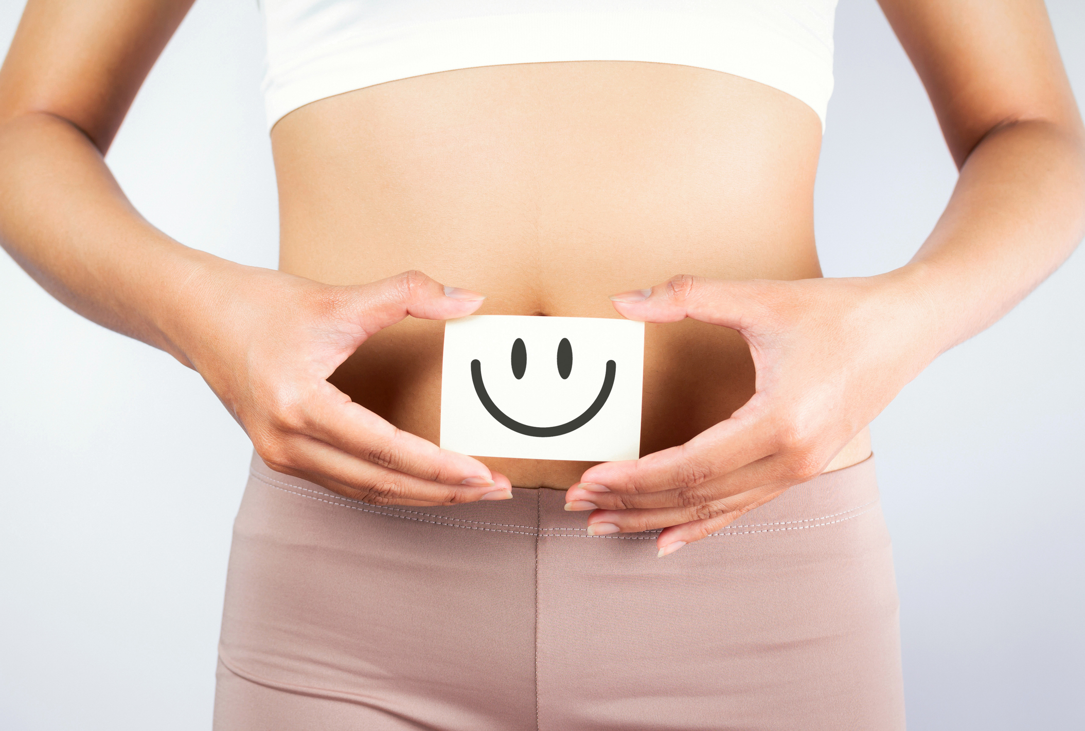 Ao tomar antibióticos, é aconselhável tomar probióticos ao mesmo tempo para restaurar a microbiota natural da fenda: Getty Images Quando se tomam antibióticos, é aconselhável tomar probióticos ao mesmo tempo para restaurar o microbiota natural da fenda.