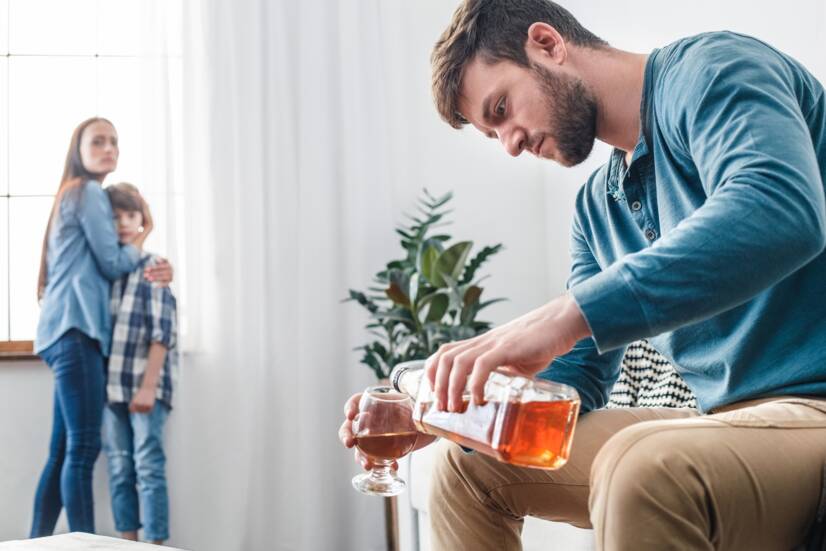 Alcoolismo: um problema comum nas famílias? Causas, sintomas e fases