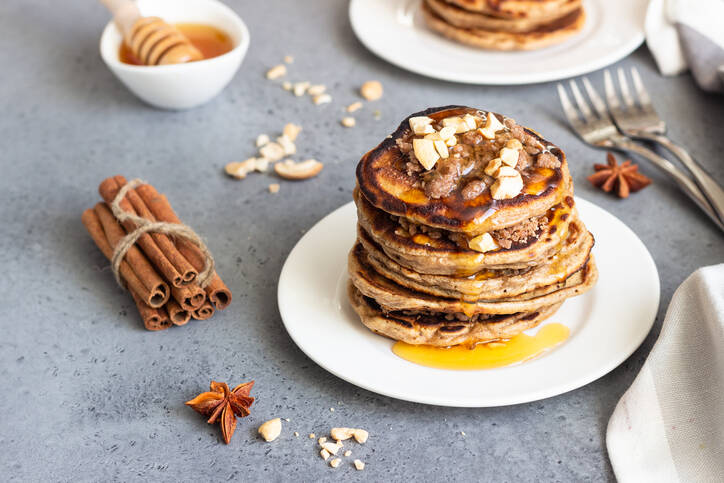 Panquecas saborosas e saudáveis? A nossa receita de farinha de aveia e coco