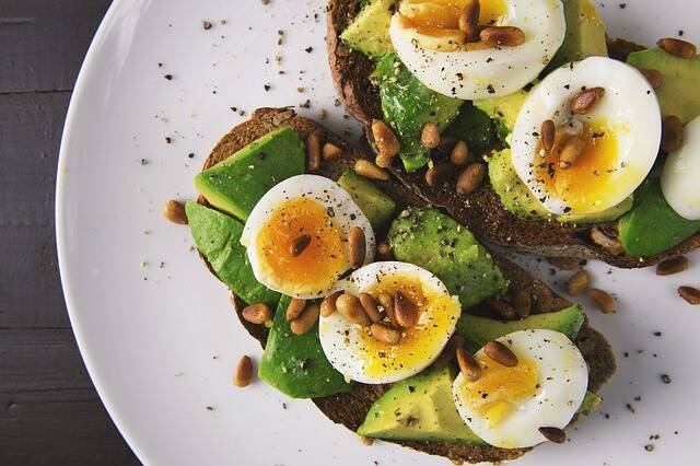 Nutrientes essenciais na alimentação humana: o que são as proteínas, os açúcares, as gorduras?