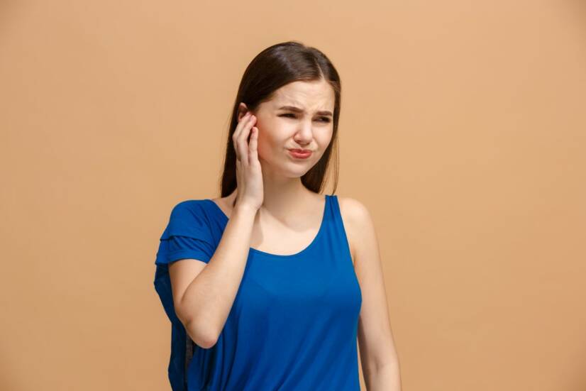 Dor de ouvido devido a inflamação, correntes de ar ou coluna cervical?