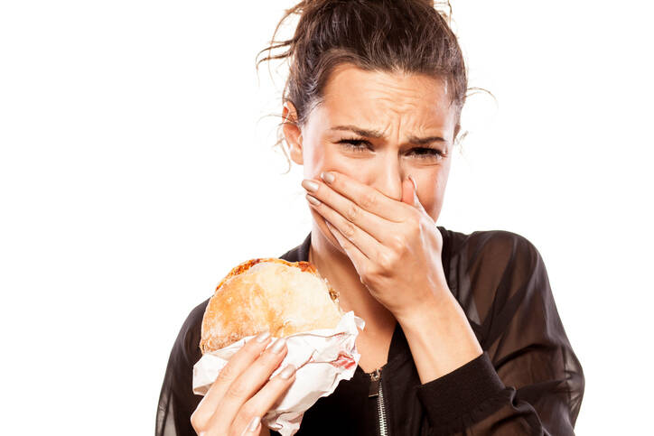 Perturbações da deglutição: porque é que os alimentos ficam na garganta e não podem ser engolidos?
