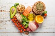 Como perder peso de forma saudável? Dieta de emagrecimento. Cuidado com as dietas sem sentido