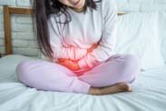 Dor no baixo ventre durante a menstruação ou a menopausa: o que ajuda? + 5 conselhos