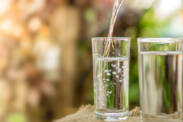 A importância de beber: o que é uma ingestão insuficiente ou excessiva de líquidos? + cálculo